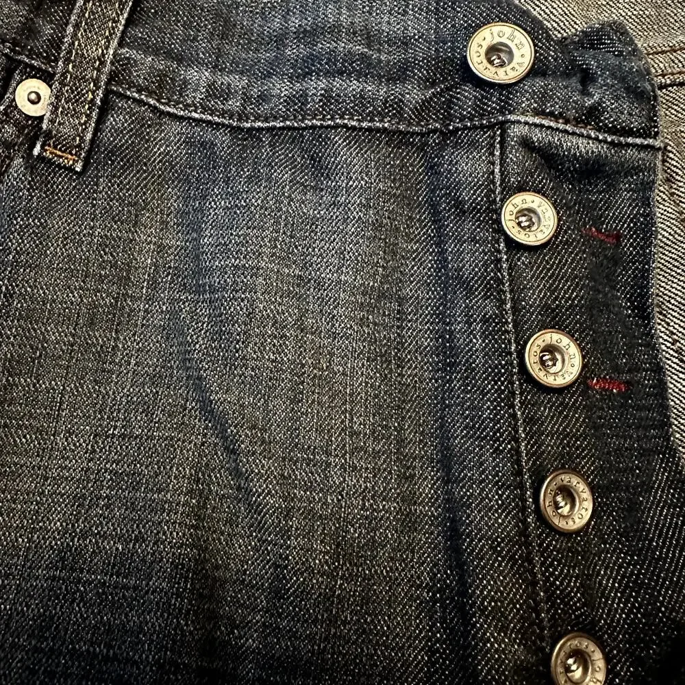 John Varvatos Bootcut Jeans Hidden Button 100% Cotton Sanded Dark Wash 40x35